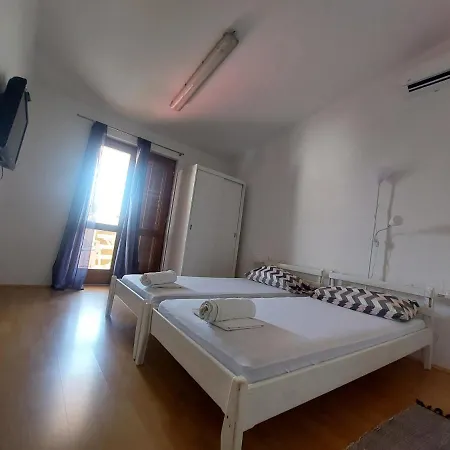 Iva 50m From Apartment