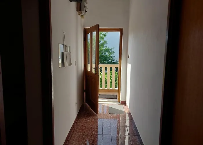 Iva 50m From * Pag Town