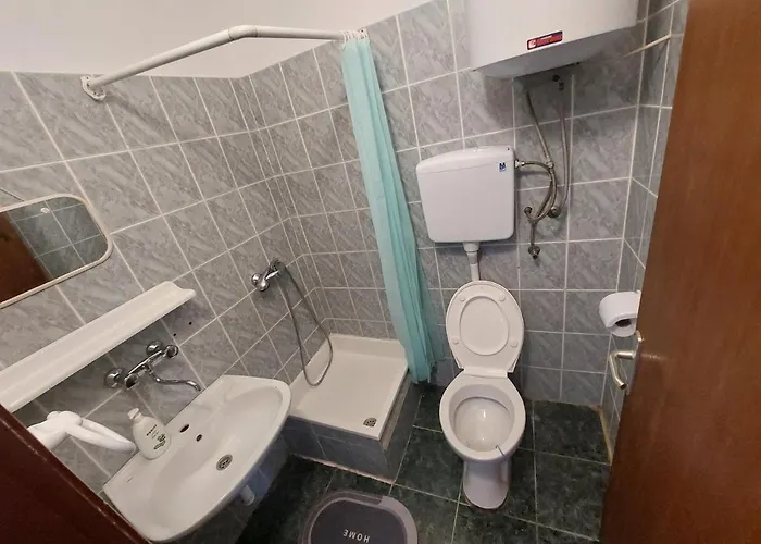 Iva 50m From Pag Town