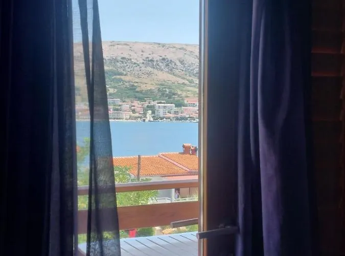 Iva 50m From Apartamento Pag Town